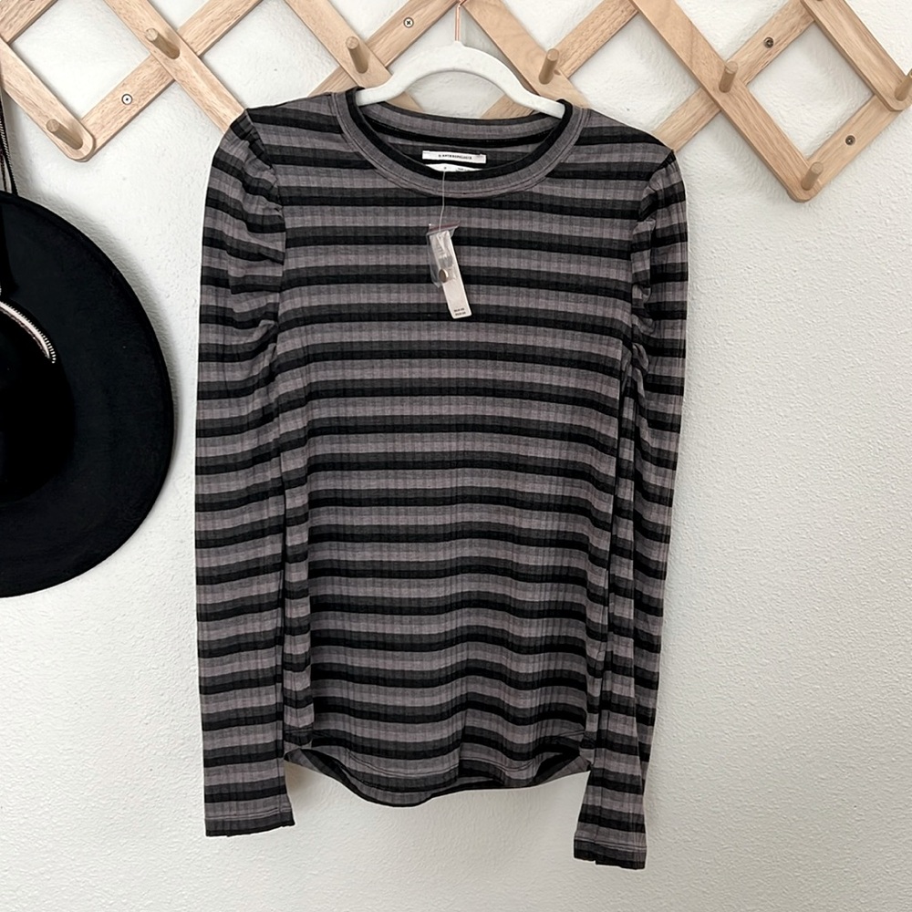 NWT Anthropologie long puffed sleeve striped top.